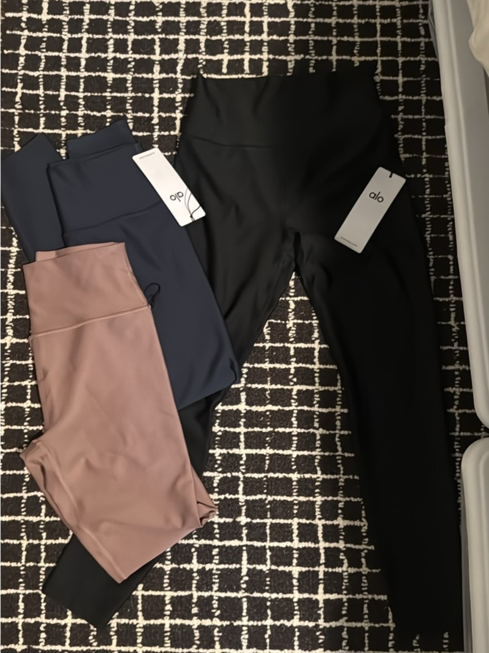 ALO Yoga Leggings Pack — Black, Navy, Mauve